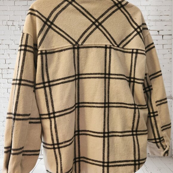 Altar’d State Plaid Shacket – Women’s Medium - Picture 7 of 11